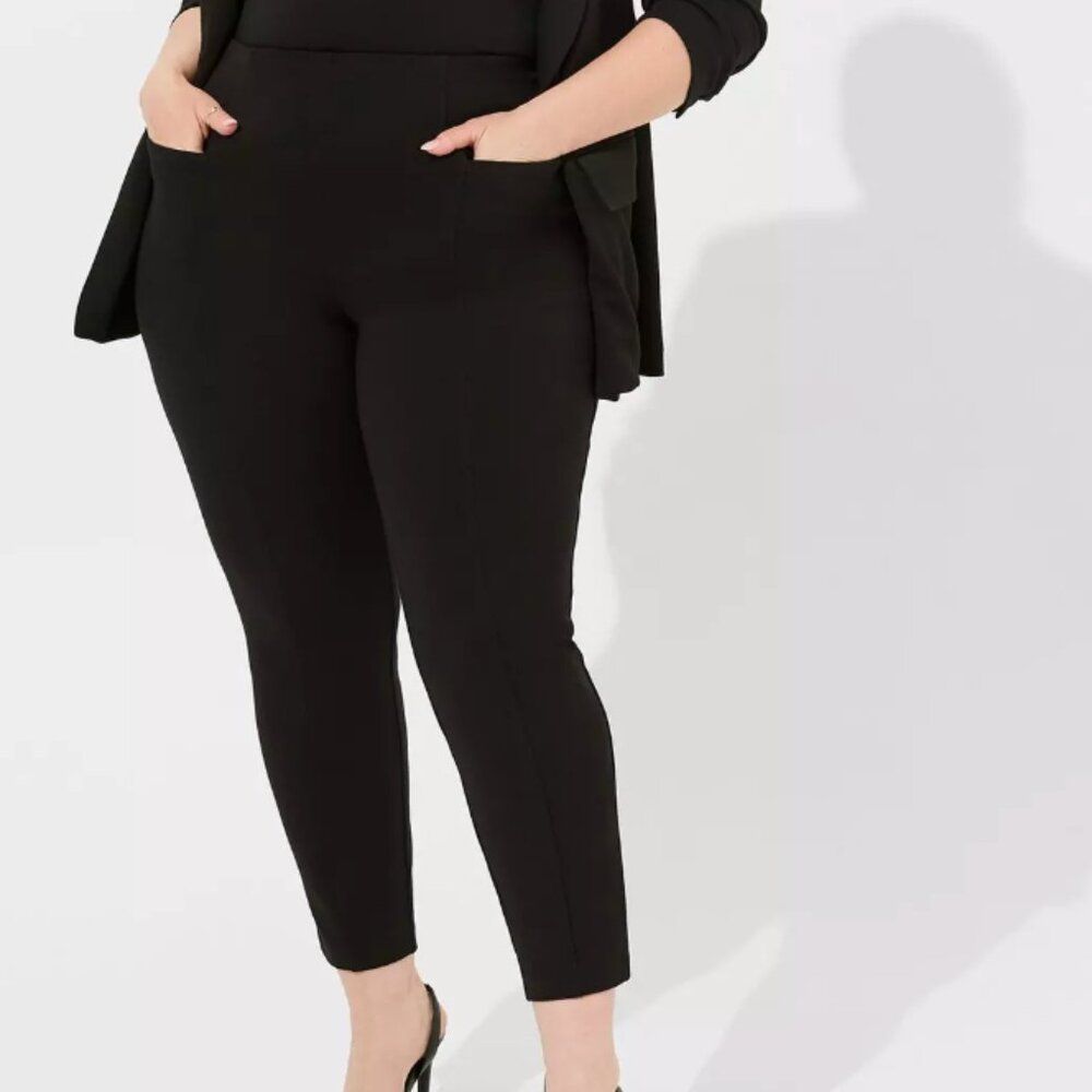 Torrid Pull-On Luxe Ponte Pencil Pant, black, size 1 S 14/16 short petite!